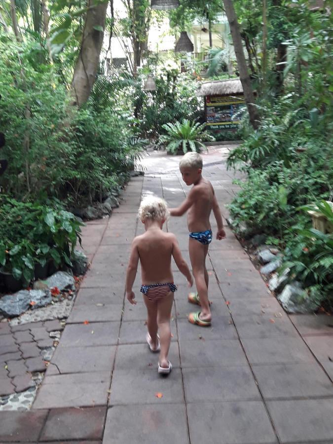 Двух-Комнатная Квартира В Кондоминимуме "Tropikal Garden" Pattaya Bagian luar foto