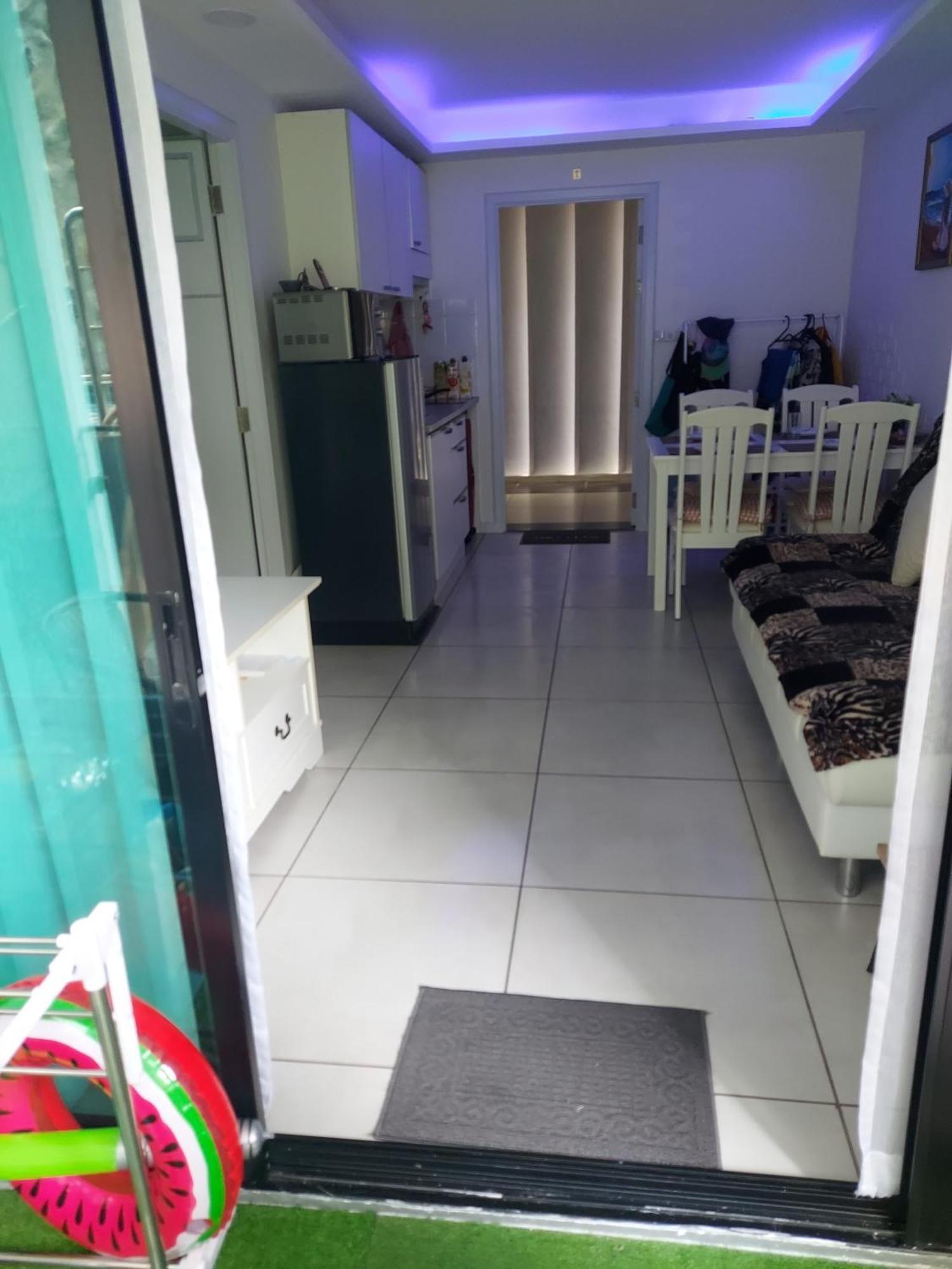 Двух-Комнатная Квартира В Кондоминимуме "Tropikal Garden" Pattaya Bagian luar foto